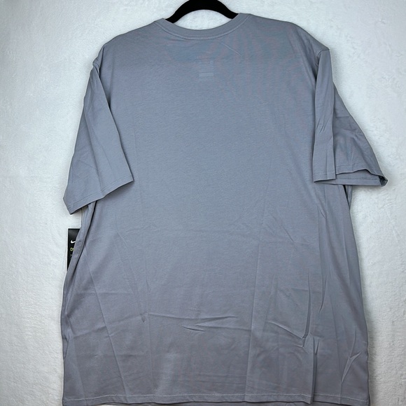 Nike Men’s Short Sleeve T-shirt Cotton Gray XXL NWT - Picture 8 of 10